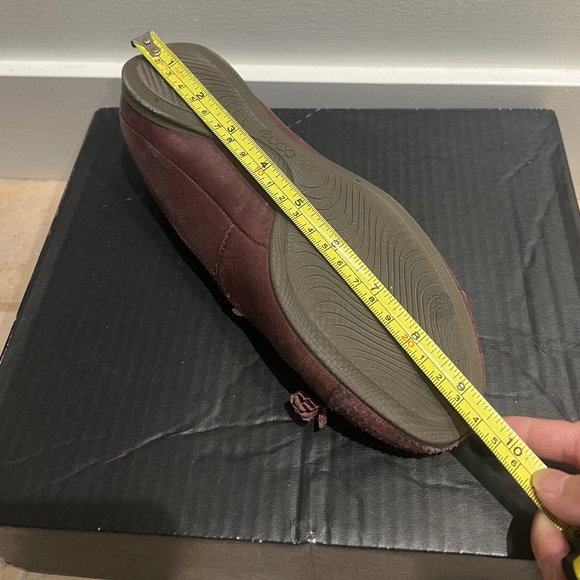 Ecco Bordeaux(burgundy colour) Flats Size 5.5 - Picture 10 of 11